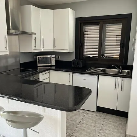 Appartamento Lovely 2 Bed 17a3 Victoria Court 1,los Cristianos, Tenerife Los Cristianos (Tenerife)