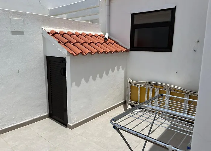 Lovely 2 Bed 17a3 Victoria Court 1,los Cristianos, Tenerife Διαμέρισμα *